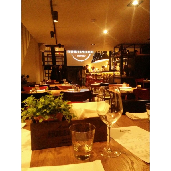 Ресторанный сервис бронирования столиков menu-rest.com - Интерьер ресторана "Гастробар Компания"