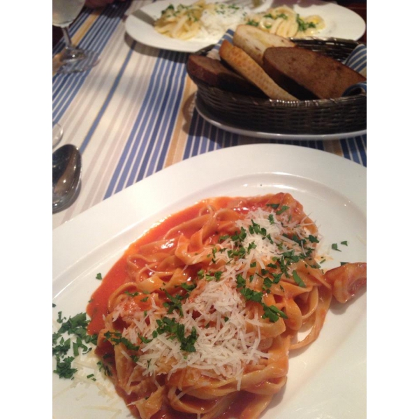 Ресторанный сервис бронирования столиков menu-rest.com - Интерьер ресторана "La Perla Fish House"