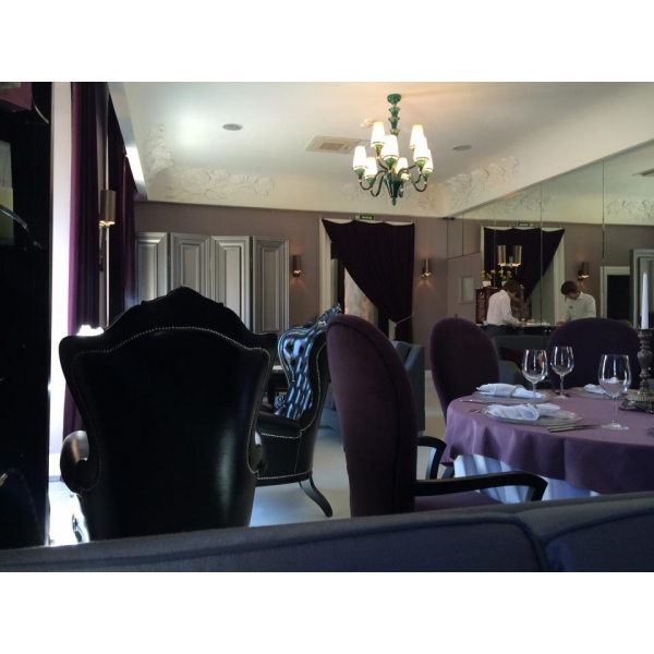 Ресторанный сервис бронирования столиков menu-rest.com - Интерьер ресторана "Angle Vert"