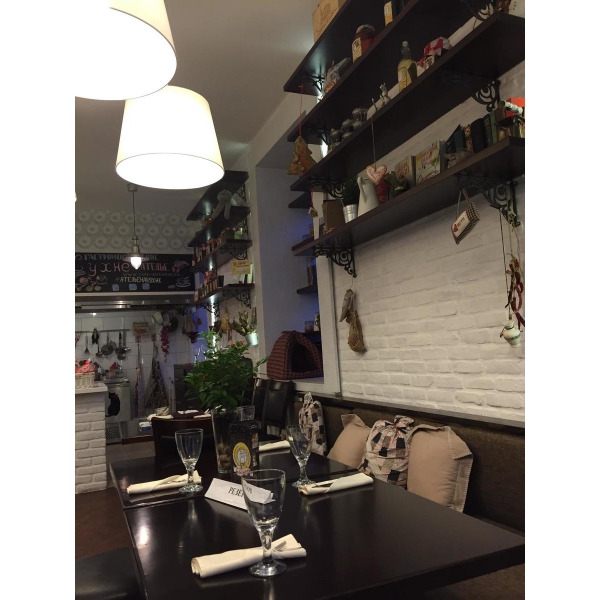 Ресторанный сервис бронирования столиков menu-rest.com - Интерьер ресторана "На Кухне"