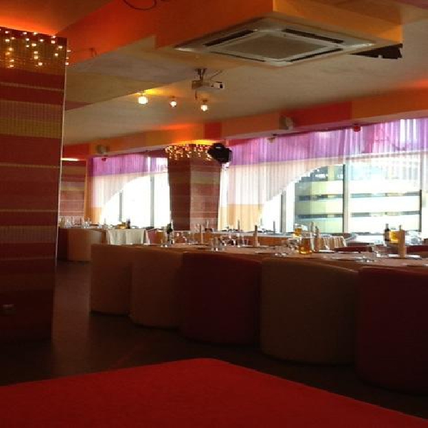 Ресторанный сервис бронирования столиков menu-rest.com - Интерьер ресторана "Карамель"