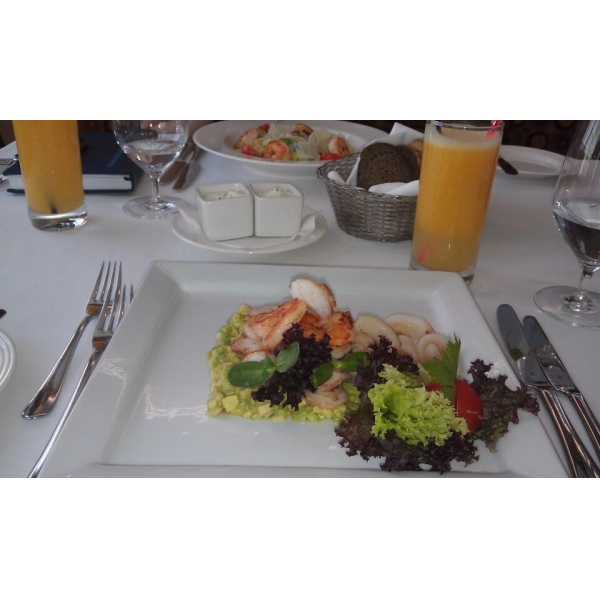 Ресторанный сервис бронирования столиков menu-rest.com - Интерьер ресторана "SKYLIGHT"