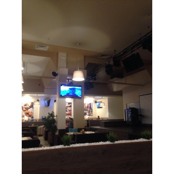 Ресторанный сервис бронирования столиков menu-rest.com - Интерьер ресторана "Family Kitchen"