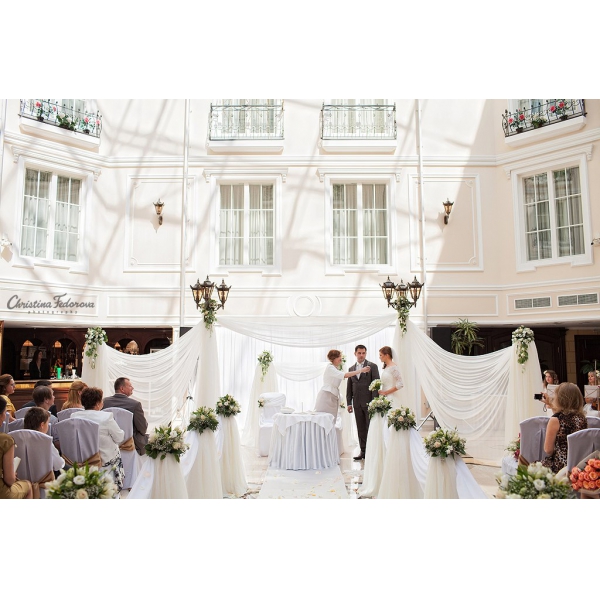 Ресторанный сервис бронирования столиков menu-rest.com - Интерьер ресторана "Версаль"