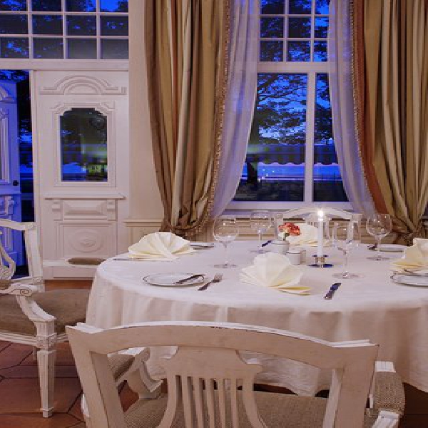 Ресторанный сервис бронирования столиков menu-rest.com - Интерьер ресторана "Бельвью"