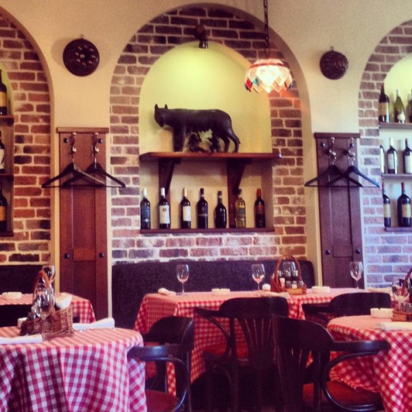 Ресторанный сервис бронирования столиков menu-rest.com - Интерьер ресторана "Mama Roma"