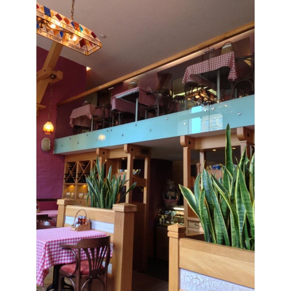 Ресторанный сервис бронирования столиков menu-rest.com - Интерьер ресторана "Mama Roma"