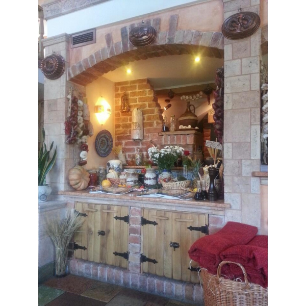 Ресторанный сервис бронирования столиков menu-rest.com - Интерьер ресторана "Mama Roma"