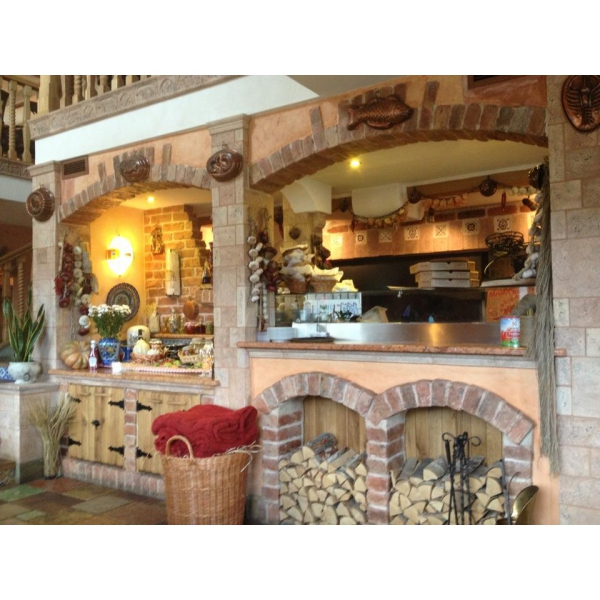 Ресторанный сервис бронирования столиков menu-rest.com - Интерьер ресторана "Mama Roma"