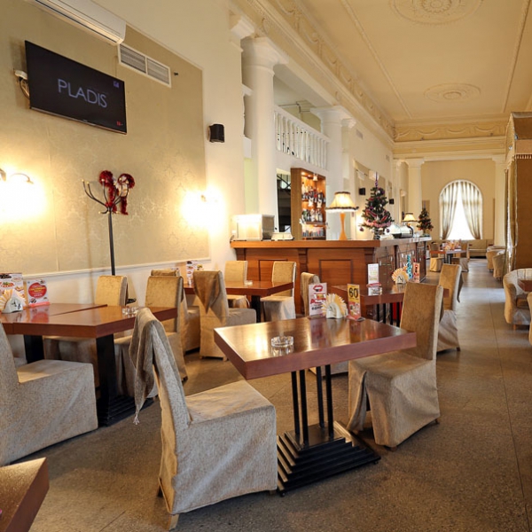 Ресторанный сервис бронирования столиков menu-rest.com - Интерьер ресторана "Евразия"