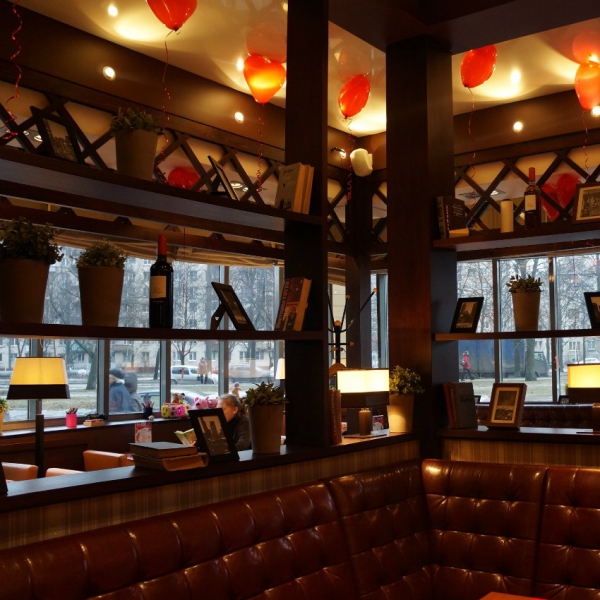 Ресторанный сервис бронирования столиков menu-rest.com - Интерьер ресторана "Евразия"