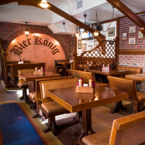 Ресторанный сервис бронирования столиков menu-rest.com - Интерьер ресторана "BIER KONIG (ПИВНОЙ КОРОЛЬ)"