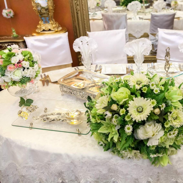 Ресторанный сервис бронирования столиков menu-rest.com - Интерьер ресторана "LE GLAMOUR (ЛЕ ГЛАМУР)"