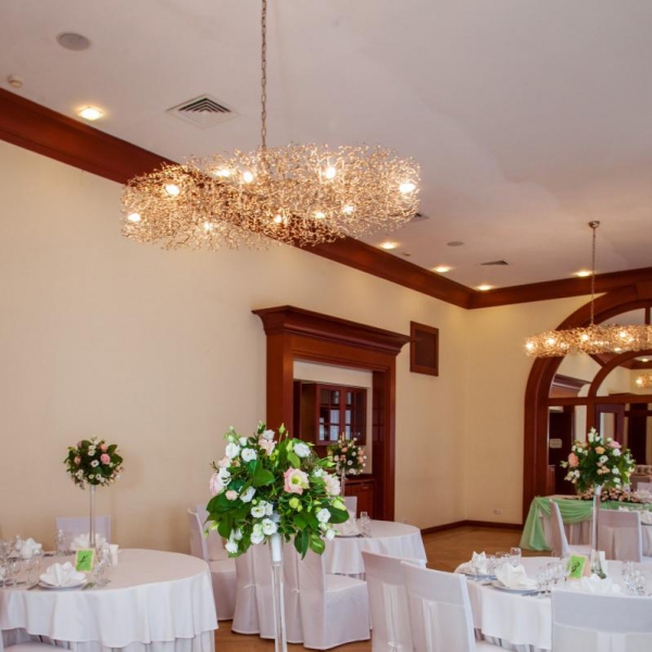 Ресторанный сервис бронирования столиков menu-rest.com - Интерьер ресторана "Ассамблея"