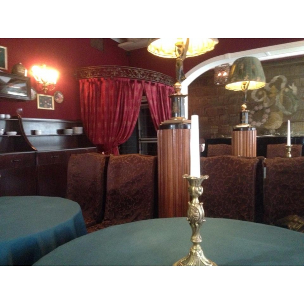 Ресторанный сервис бронирования столиков menu-rest.com - Интерьер ресторана "Литературное кафе"