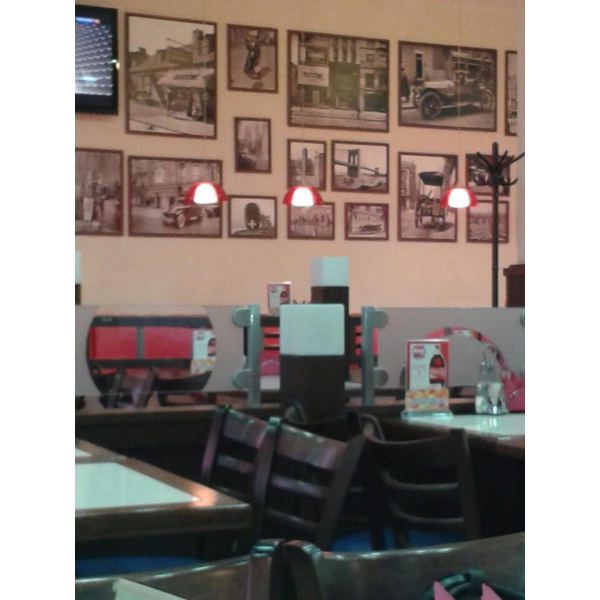 Ресторанный сервис бронирования столиков menu-rest.com - Интерьер ресторана "Ямм Пицца"