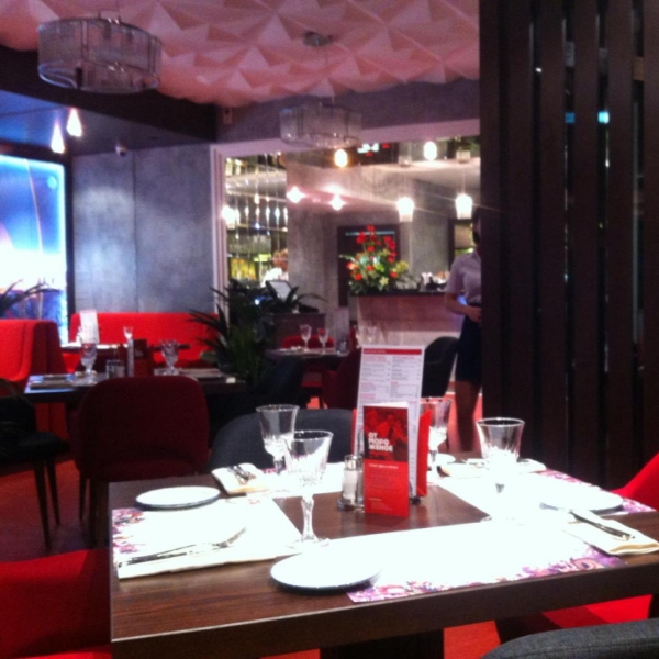 Ресторанный сервис бронирования столиков menu-rest.com - Интерьер ресторана "ЦЭВМ Отмороженое"