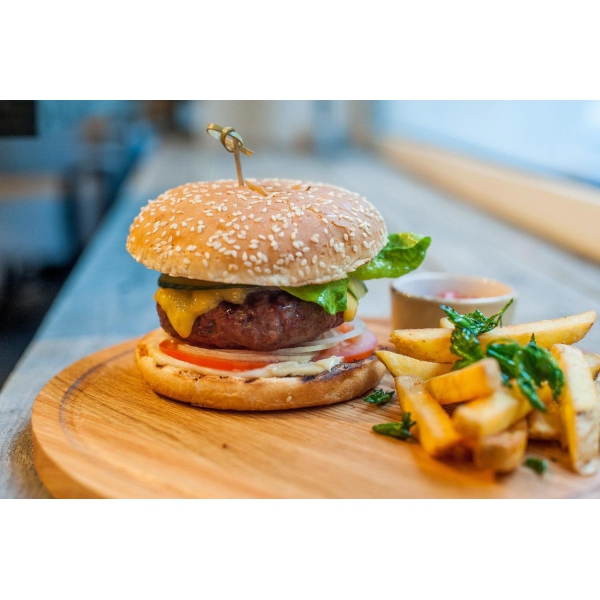 Ресторанный сервис бронирования столиков menu-rest.com - Интерьер ресторана "Red.Steak and Wine"