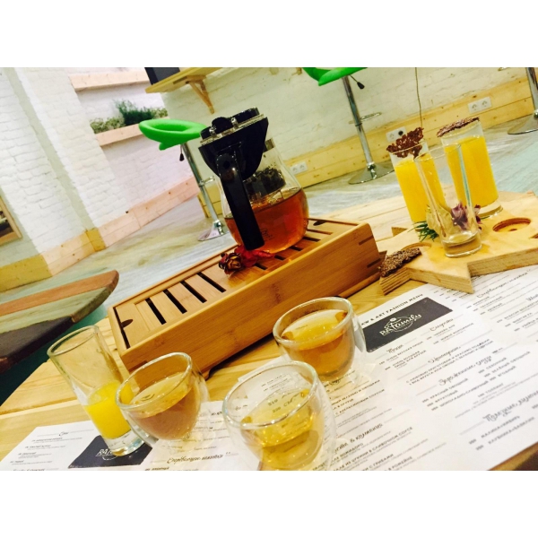 Ресторанный сервис бронирования столиков menu-rest.com - Интерьер ресторана "RA Family"