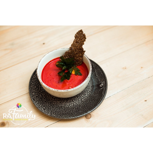 Ресторанный сервис бронирования столиков menu-rest.com - Интерьер ресторана "RA Family"