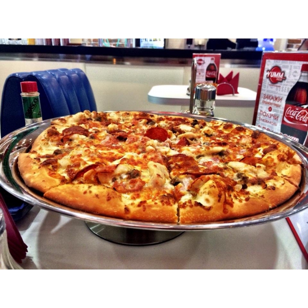 Ресторанный сервис бронирования столиков menu-rest.com - Интерьер ресторана "Ямм Пицца"