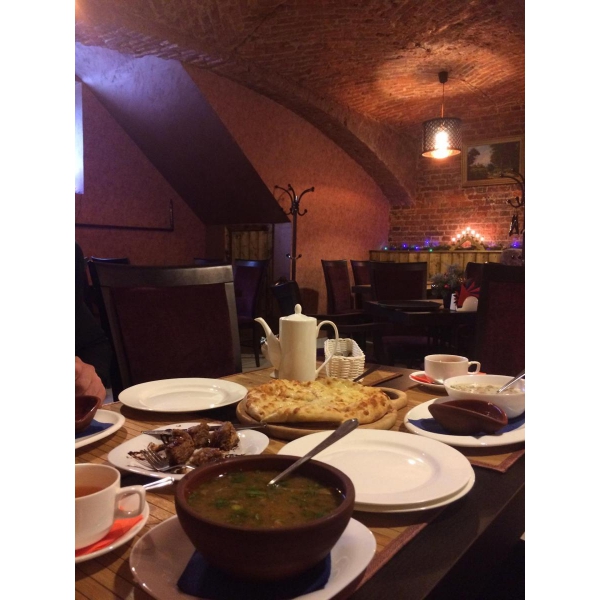 Ресторанный сервис бронирования столиков menu-rest.com - Интерьер ресторана "Аладастури"