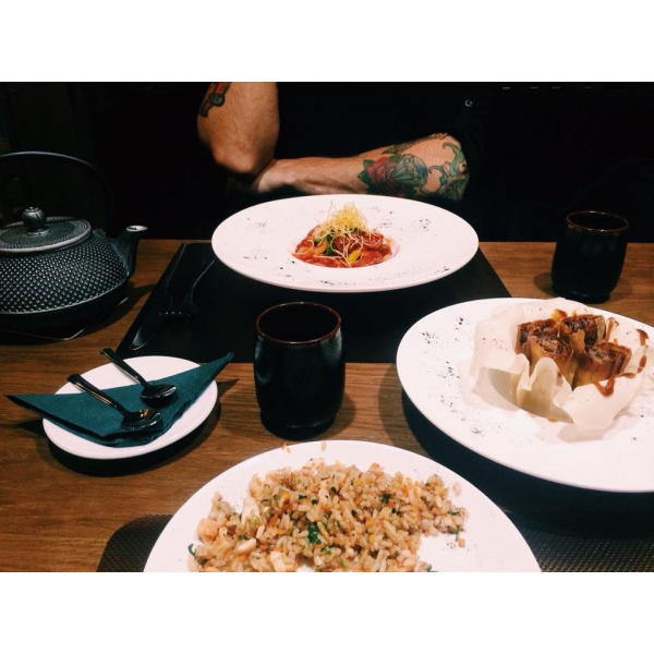 Ресторанный сервис бронирования столиков menu-rest.com - Интерьер ресторана "И Рис"