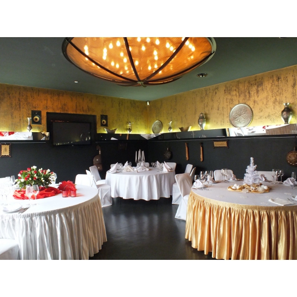 Ресторанный сервис бронирования столиков menu-rest.com - Интерьер ресторана "Золотая Ор`да"