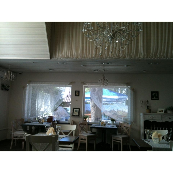 Ресторанный сервис бронирования столиков menu-rest.com - Интерьер ресторана "Предместье"