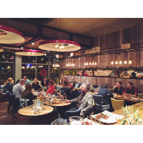 Ресторанный сервис бронирования столиков menu-rest.com - Интерьер ресторана "OTTO Pizza & Wine"