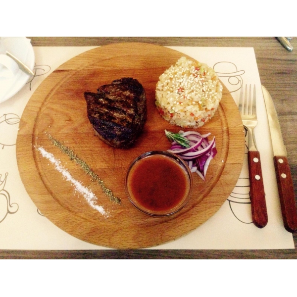 Ресторанный сервис бронирования столиков menu-rest.com - Интерьер ресторана "Гости"