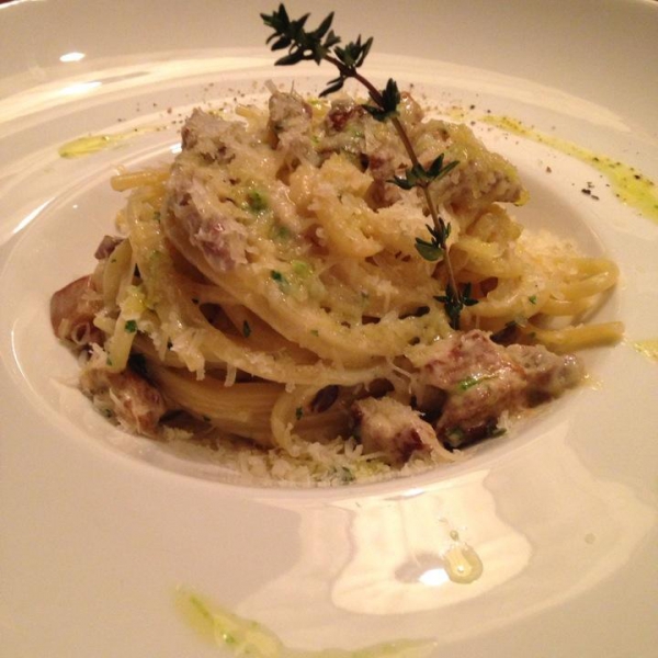 Ресторанный сервис бронирования столиков menu-rest.com - Интерьер ресторана "48 стульев"