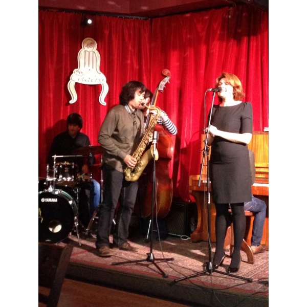 Ресторанный сервис бронирования столиков menu-rest.com - Интерьер ресторана "48 стульев"