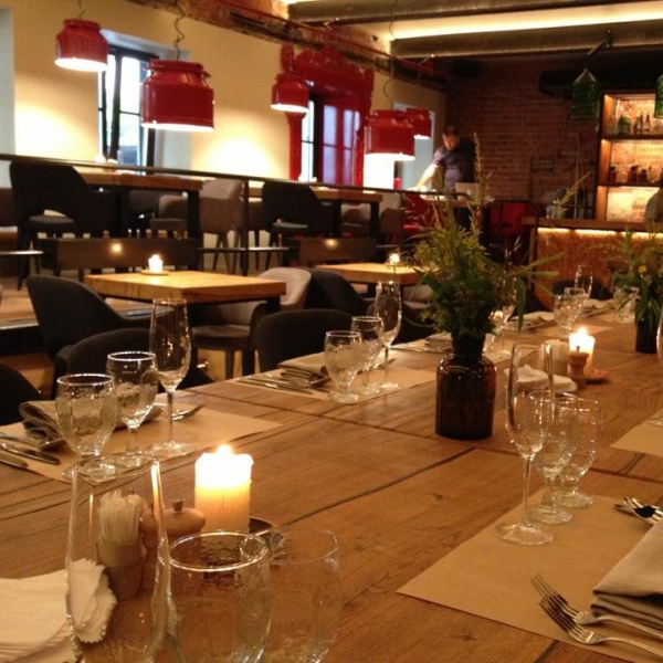 Ресторанный сервис бронирования столиков menu-rest.com - Интерьер ресторана "LavkaLavka"