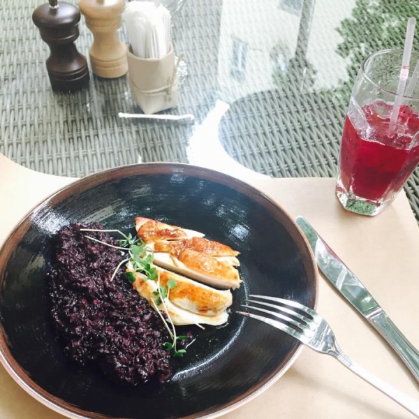 Ресторанный сервис бронирования столиков menu-rest.com - Интерьер ресторана "LavkaLavka"