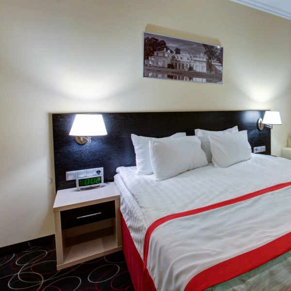 Ресторанный сервис бронирования столиков menu-rest.com - Интерьер ресторана "Принц Парк Отель"