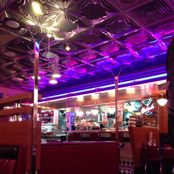 Ресторанный сервис бронирования столиков menu-rest.com - Интерьер ресторана "Beverly Hills Diner"