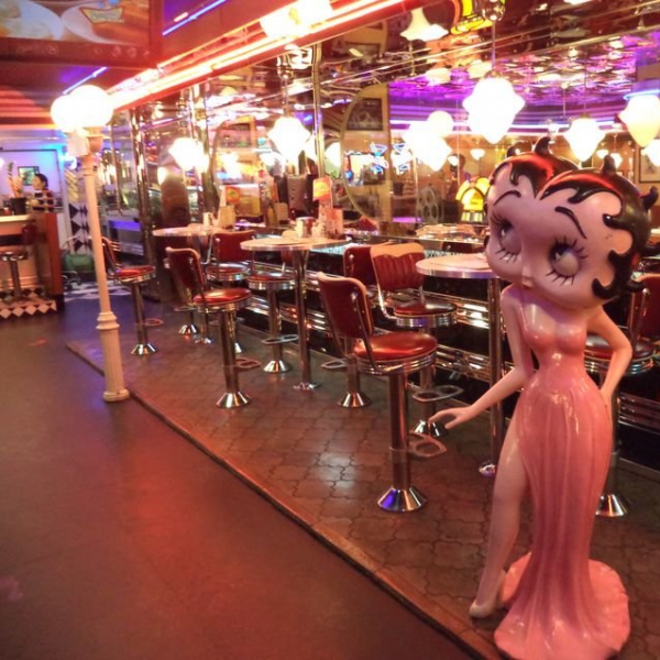 Ресторанный сервис бронирования столиков menu-rest.com - Интерьер ресторана "Beverly Hills Diner"