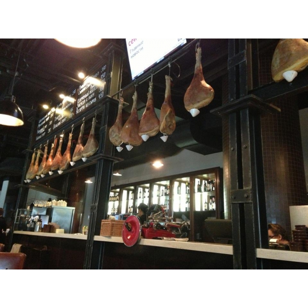 Ресторанный сервис бронирования столиков menu-rest.com - Интерьер ресторана "TORRO GRILL"