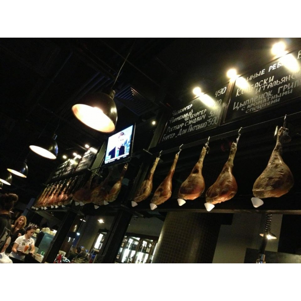 Ресторанный сервис бронирования столиков menu-rest.com - Интерьер ресторана "TORRO GRILL"