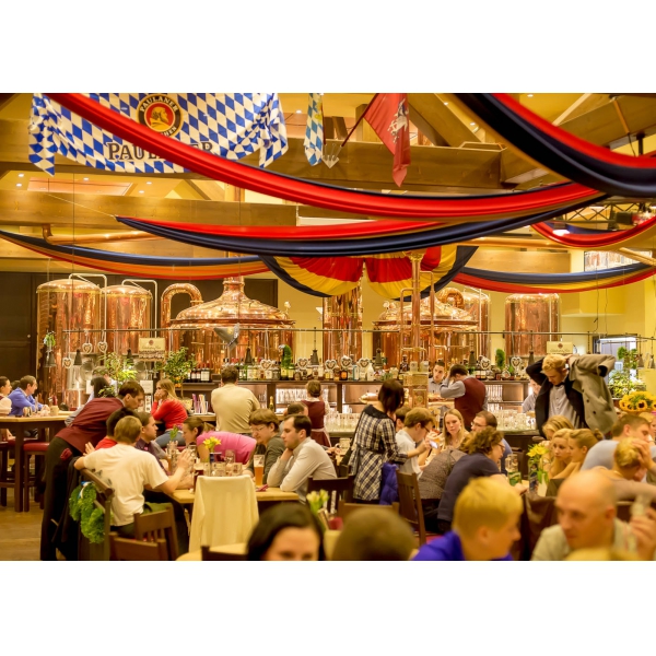 Ресторанный сервис бронирования столиков menu-rest.com - Интерьер ресторана "Paulaner Brauhaus"
