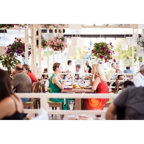 Ресторанный сервис бронирования столиков menu-rest.com - Интерьер ресторана "Paulaner Brauhaus"