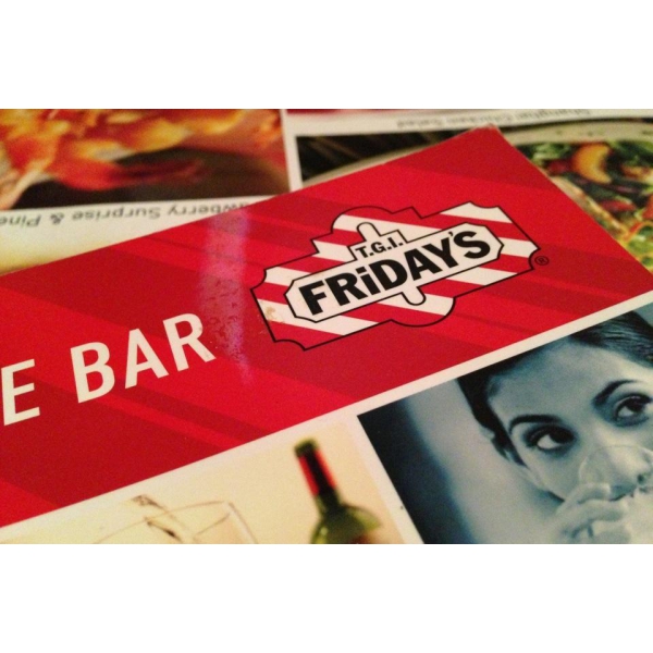 Ресторанный сервис бронирования столиков menu-rest.com - Интерьер ресторана "T.G.I. Friday`s"