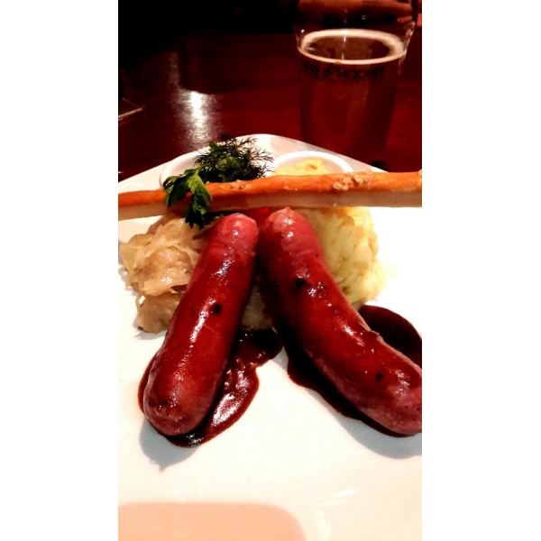 Ресторанный сервис бронирования столиков menu-rest.com - Интерьер ресторана "Beerмаркет"