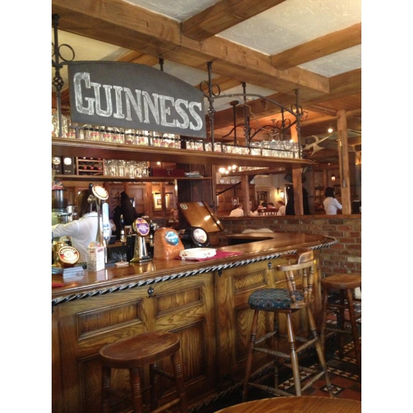 Ресторанный сервис бронирования столиков menu-rest.com - Интерьер ресторана "MOLLY GWYNN`S"