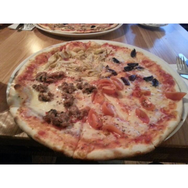 Ресторанный сервис бронирования столиков menu-rest.com - Интерьер ресторана "Pizza Express"