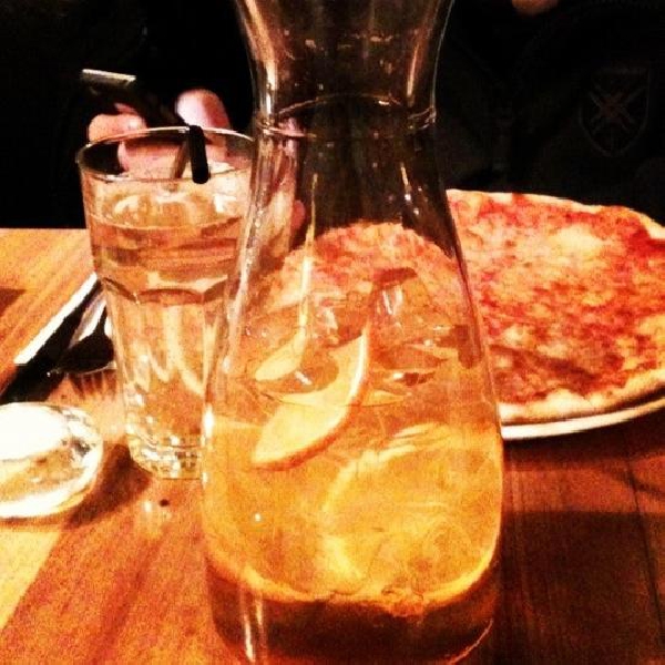 Ресторанный сервис бронирования столиков menu-rest.com - Интерьер ресторана "Pizza Express"