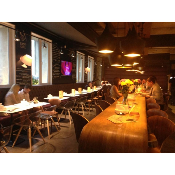 Ресторанный сервис бронирования столиков menu-rest.com - Интерьер ресторана "Изя гриль"