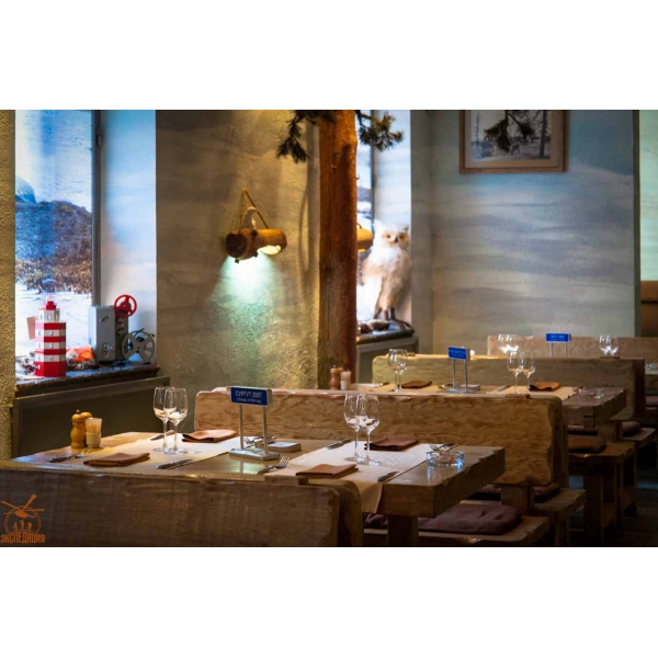 Ресторанный сервис бронирования столиков menu-rest.com - Интерьер ресторана "Экспедиция"