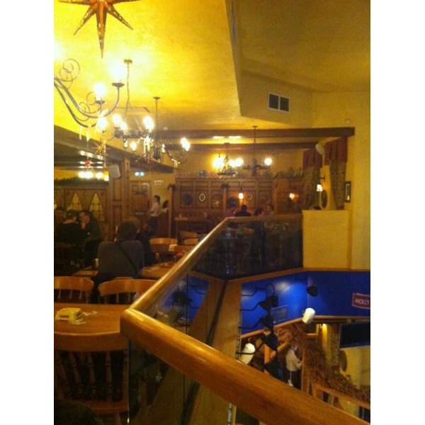 Ресторанный сервис бронирования столиков menu-rest.com - Интерьер ресторана "MOLLY GWYNN`S"
